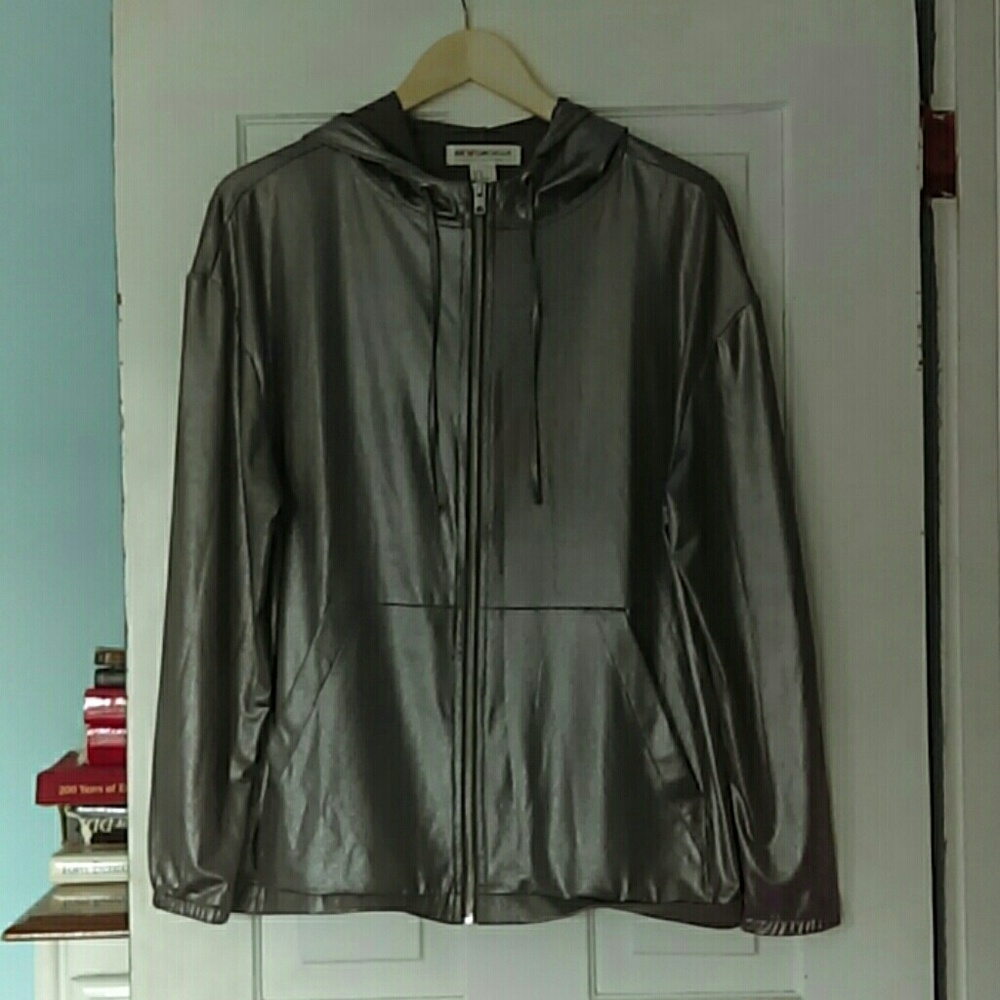 Light weight jacket